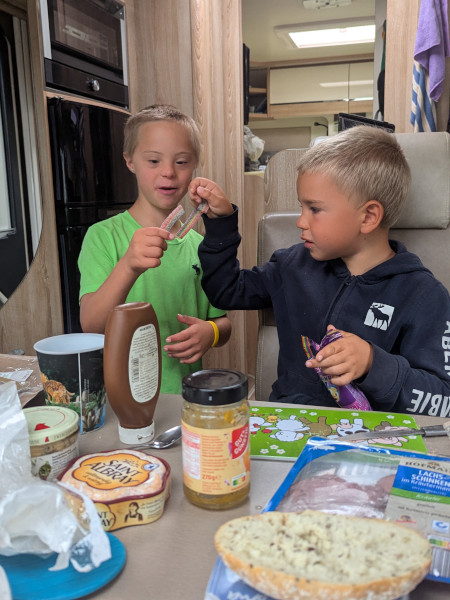 Kolberg Fruehstueck mit Gummibaeren