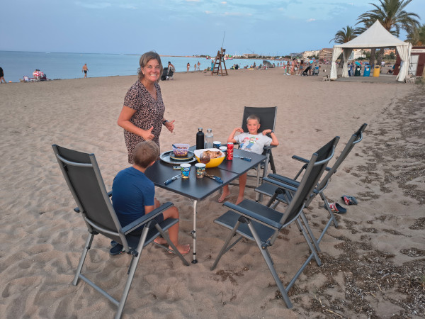 Wahres Camperglück - Essen am Strand