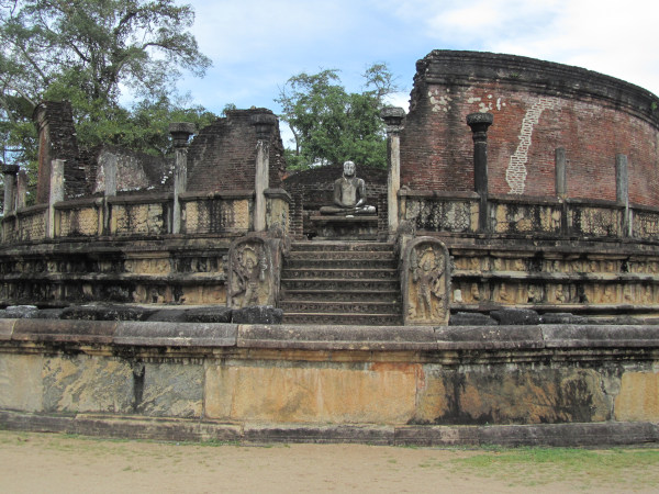 Polunavara Tempel