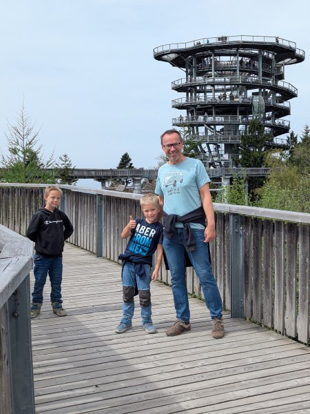 Aussichtsturm am Waldgipfelweg