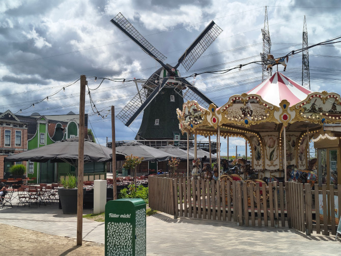 Holland Park bei Berlin